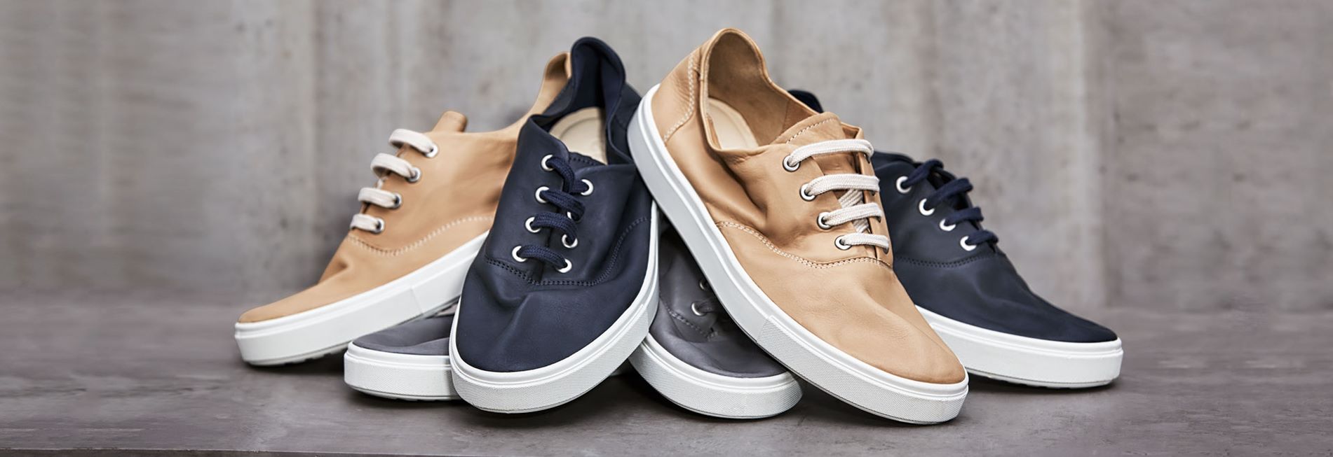ECCO is a global leader in innovative comfort footwear for men, ladies ...