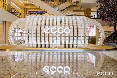 ECCO Gruuv inspired popup shop in China
