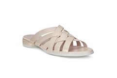W FLAT SANDAL