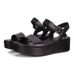 ELEVATE PLATEAU SANDAL