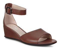 SHAPE 35 WEDGE SANDAL